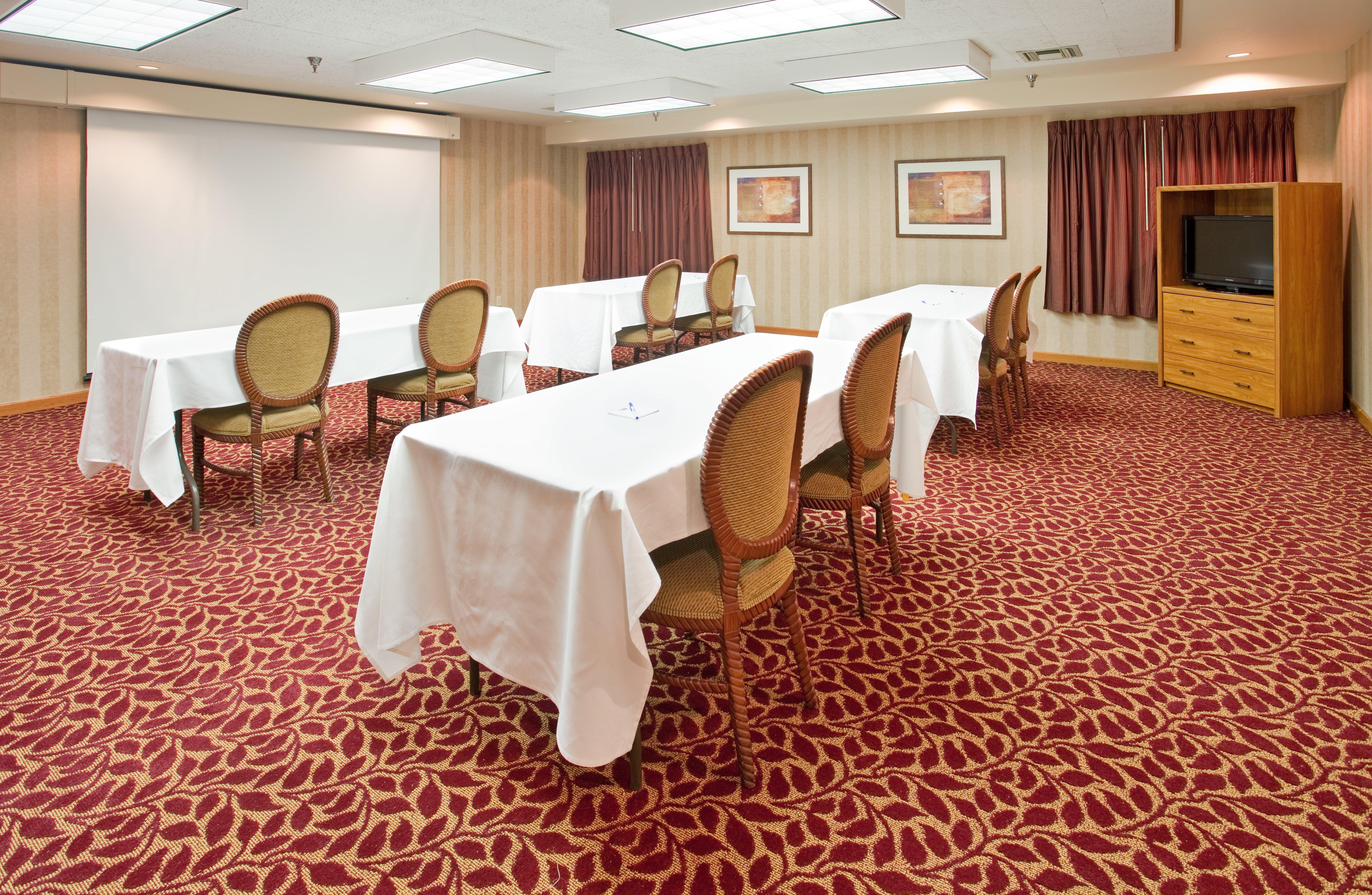 Holiday Inn Express Hotel Germantown - Northwest Milwaukee, An Ihg Hotel Udogodnienia zdjęcie