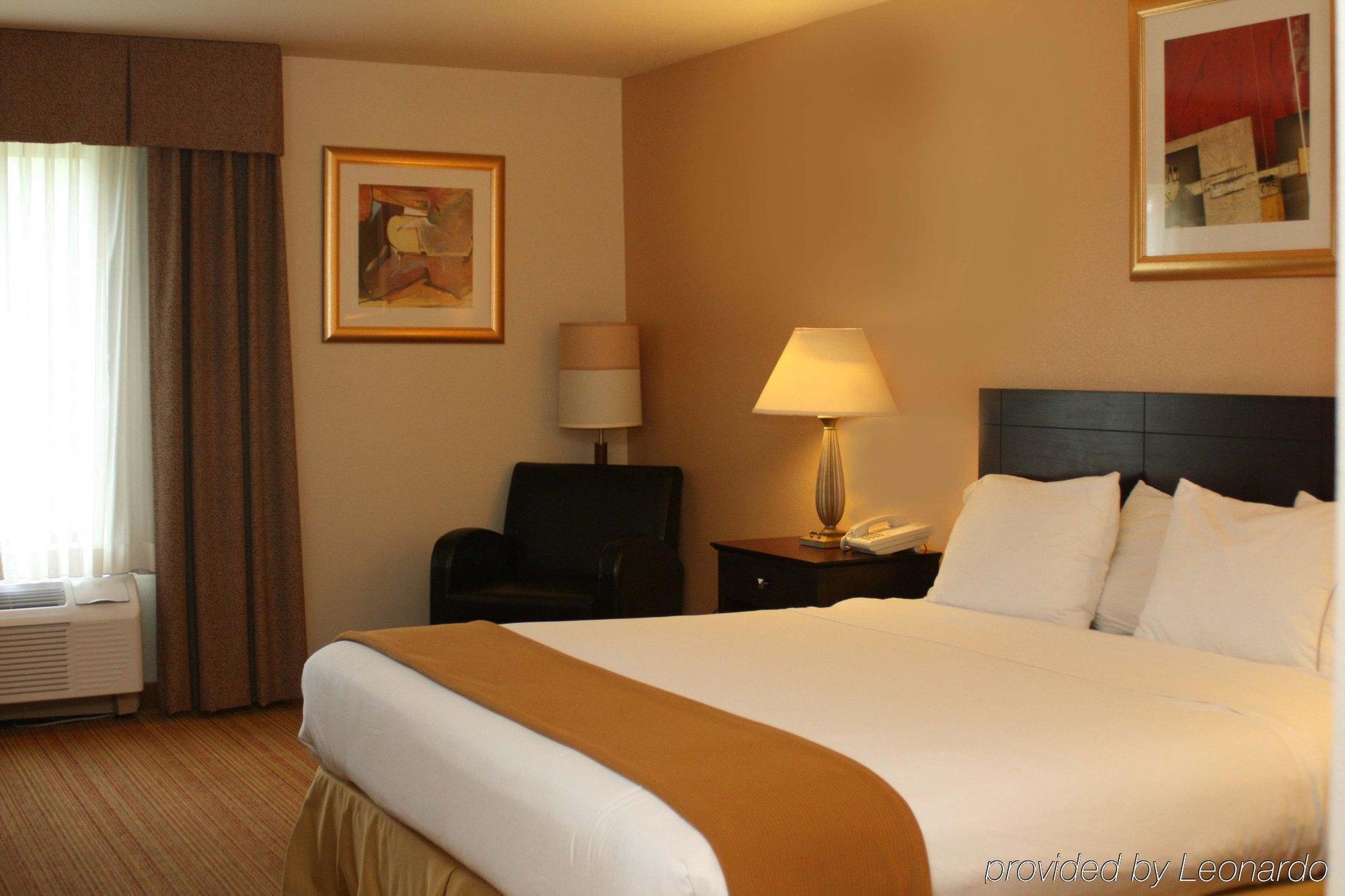 Holiday Inn Express Hotel Germantown - Northwest Milwaukee, An Ihg Hotel Zewnętrze zdjęcie