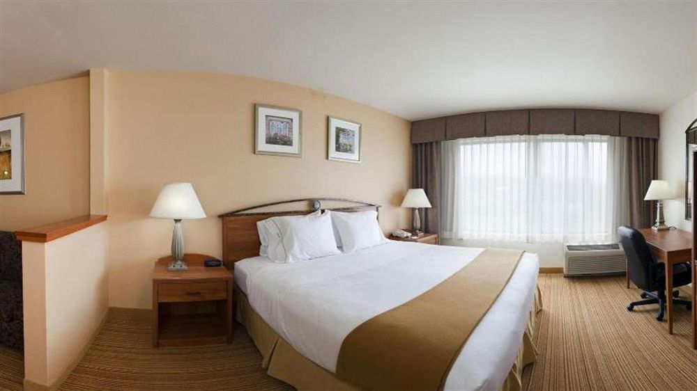 Holiday Inn Express Hotel Germantown - Northwest Milwaukee, An Ihg Hotel Zewnętrze zdjęcie